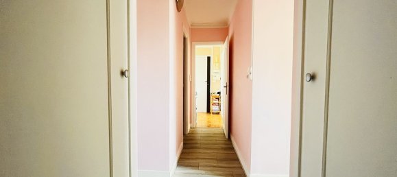 2 bedrooms Apartment in Aubergenville, France No. 182974 11