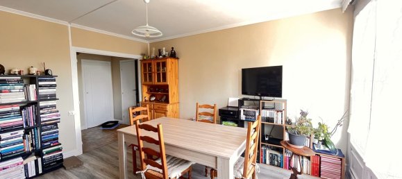 2 bedrooms Apartment in Aubergenville, France No. 182974 4