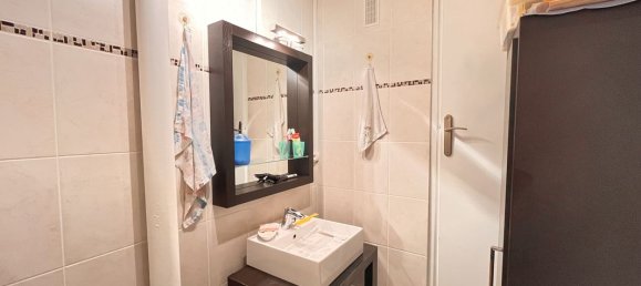 2 bedrooms Apartment in Aubergenville, France No. 182974 9