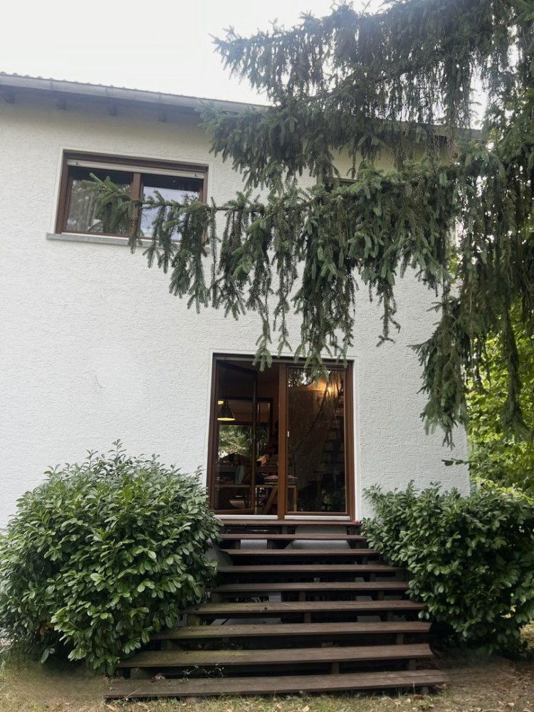 6 rooms House in Frankfurt am Main, Germany No. 285548
