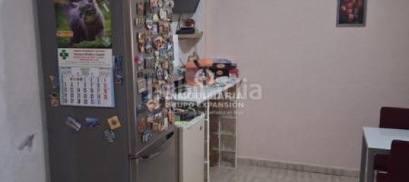 Bungalow de 4 dormitorios en Alicante, Spain No. 145908 22