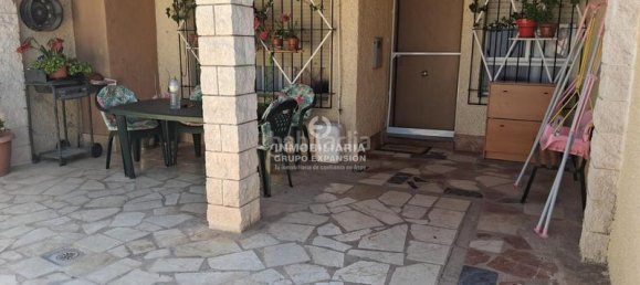 Bungalow de 4 dormitorios en Alicante, Spain No. 145908 27