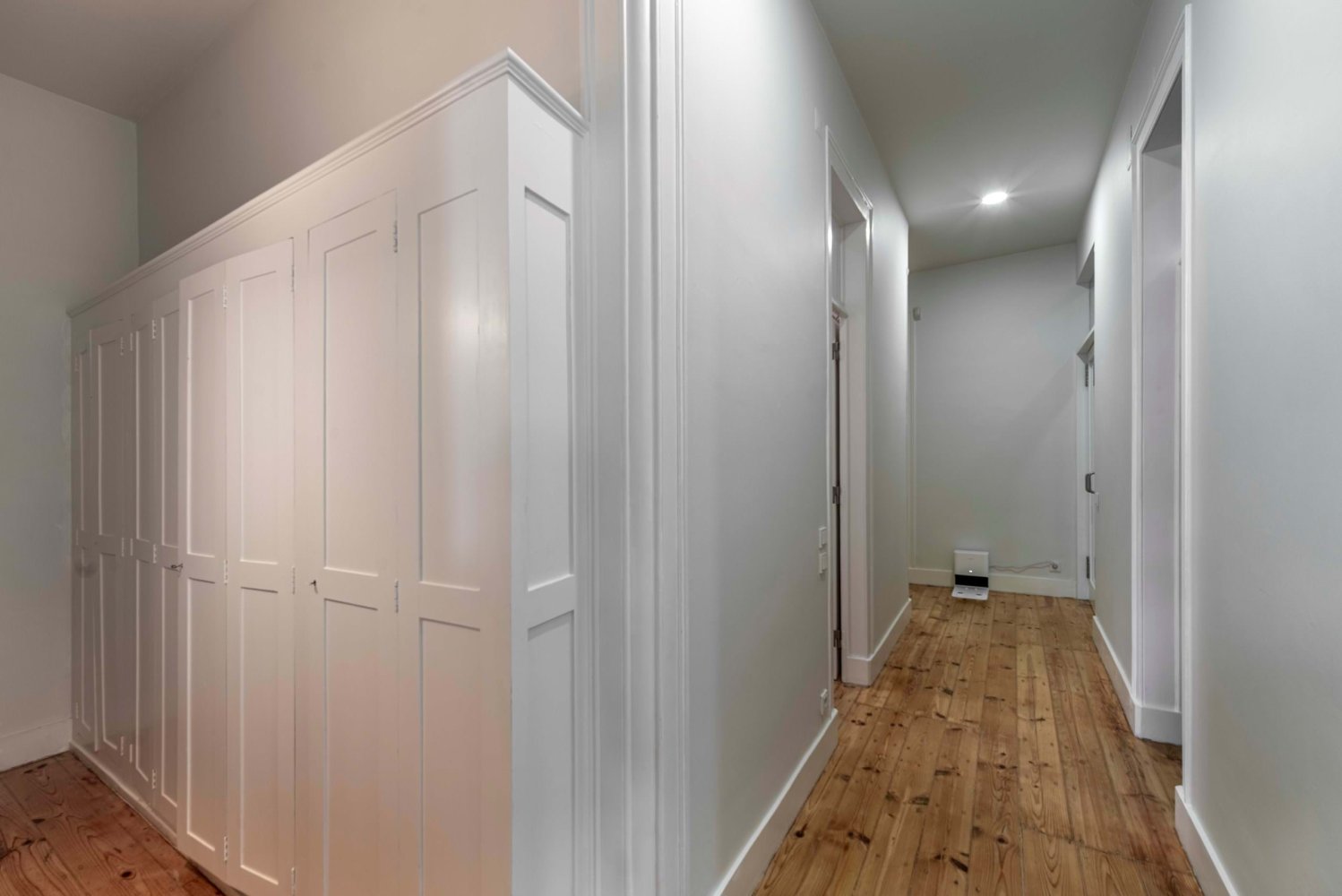 7 bedrooms Apartment in Lisbon, Portugal No. 130493