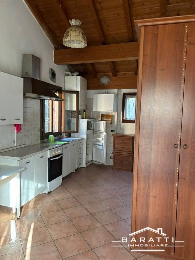 2 bedrooms Apartment in Luzzara, Italy No. 112381