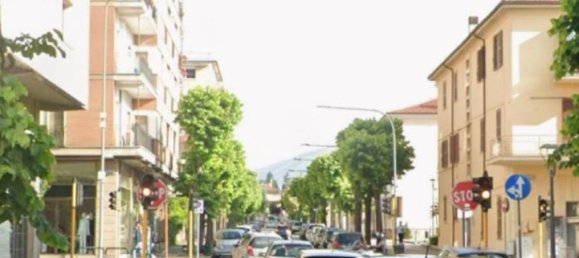 2-Zimmer Gewerbliche Immobilie in Avezzano, Italy, Nr. 339929 2