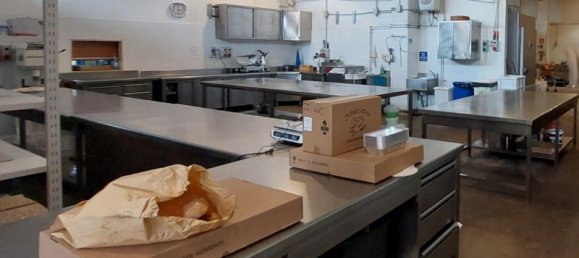 578m² Warehouse in Corciano, Italy No. 371872 6