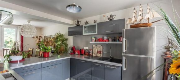 3 Schlafzimmer Haus in Lesigny, France, Nr. 282134 9