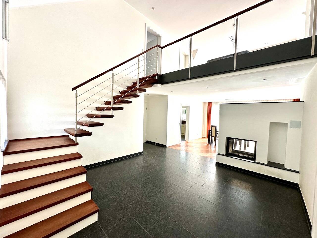 Casa de 3 dormitorios en Grevenbroich, Germany No. 230557