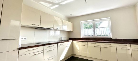 Casa de 3 dormitorios en Grevenbroich, Germany No. 230557 11