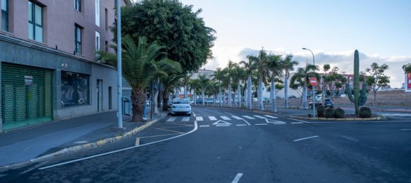 عقار تجاري في Santa Lucia De Tirajana, Spain 2410متر مربع رقم 34507 2