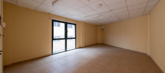 عقار تجاري في Santa Lucia De Tirajana, Spain 2410متر مربع رقم 34507 35