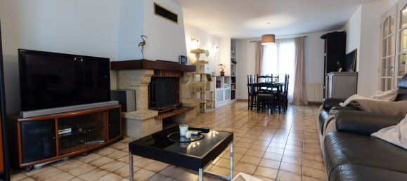 5 chambres Maison à Jouy-le-Moutier, France No. 138923 3