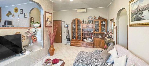 4 rooms Apartment in Cabiate, Italy No. 32121 5