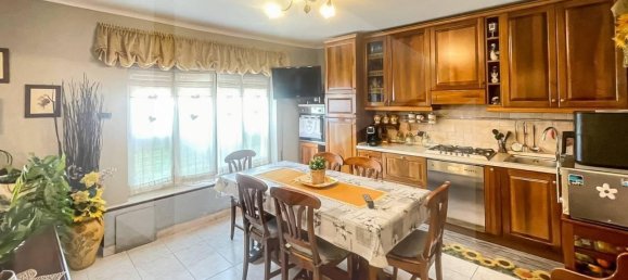 4 rooms Apartment in Cabiate, Italy No. 32121 8