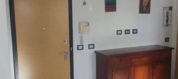 2 rooms Apartment in Parma, Italy No. 228893 2