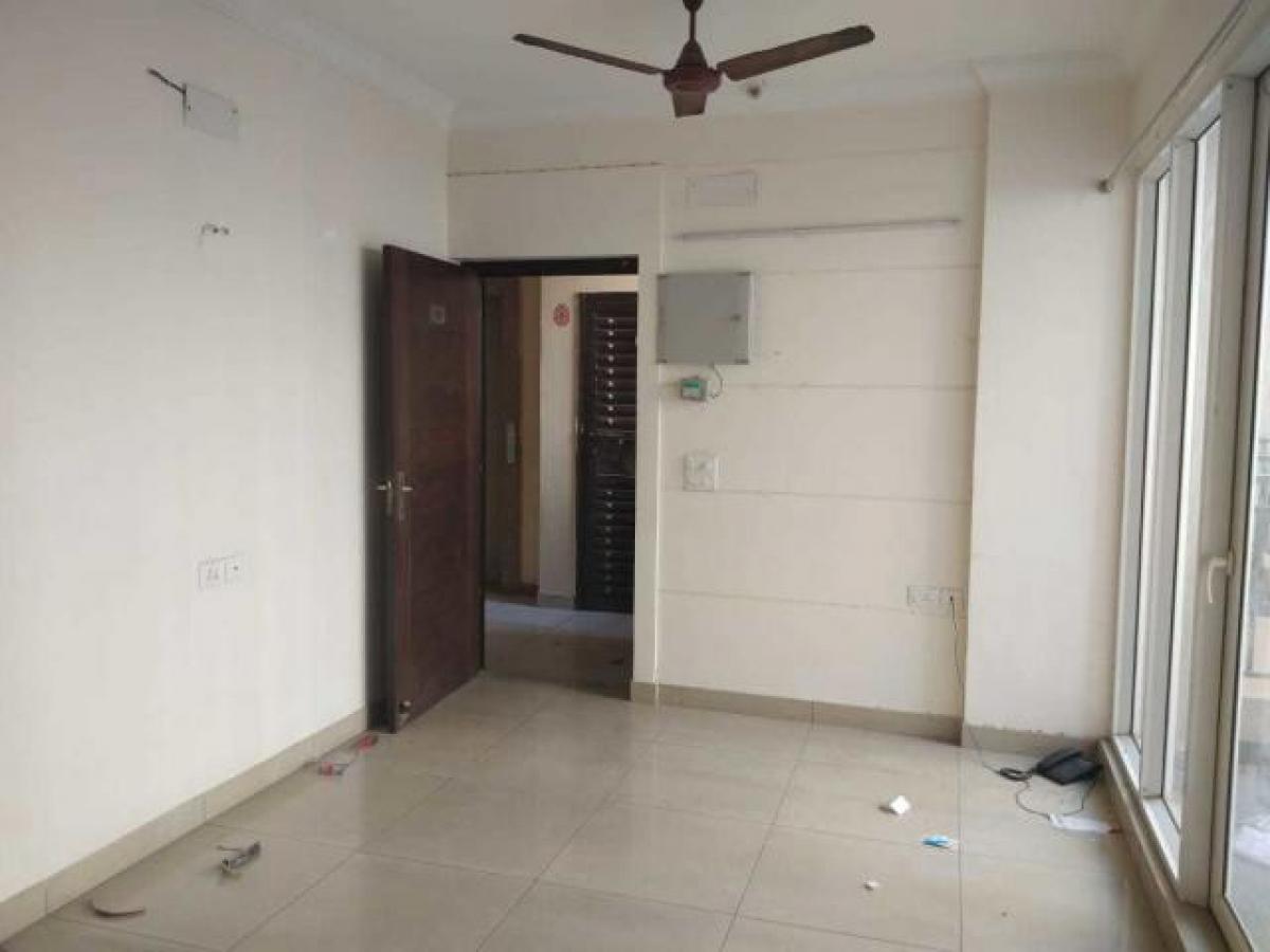 3 Schlafzimmer Haus in Noida, India, Nr. 68063