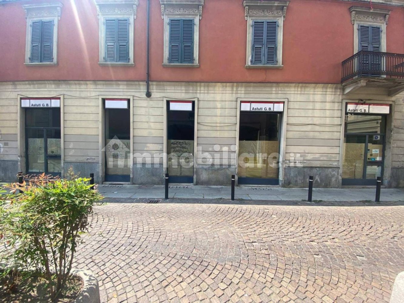 Imóvel comercial em Alessandria, Italy 330 m² N.º 322050
