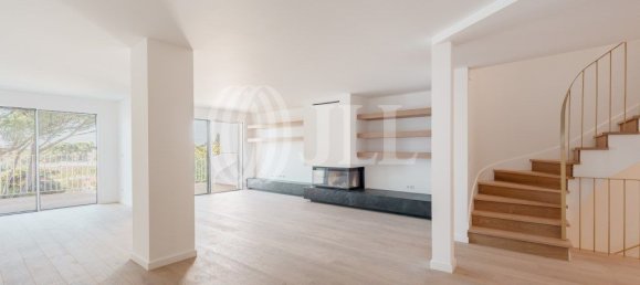 4 bedrooms House in Cascais, Portugal No. 104737 3