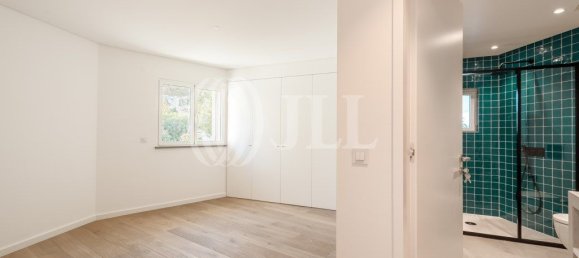 4 bedrooms House in Cascais, Portugal No. 104737 13