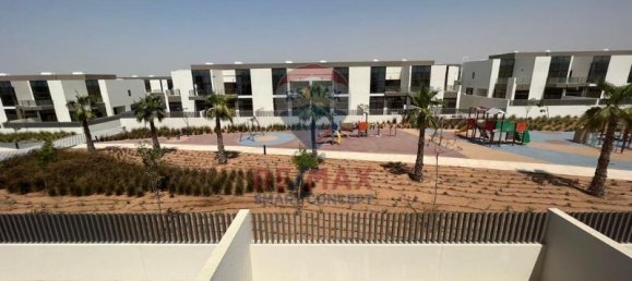 Moradia em banda T4 em Mohammed Bin Rashid City, UAE N.º 15591 2