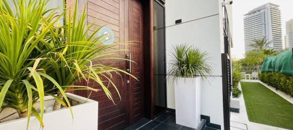 6 bedrooms Villa in Dubai, UAE No. 24386 12