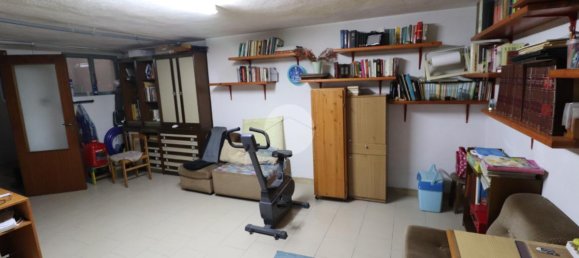 4 rooms House in Cagliari, Italy No. 8620 32