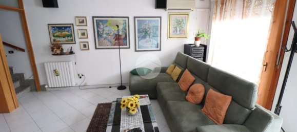 4 rooms House in Cagliari, Italy No. 8620 9