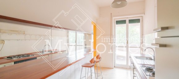 Apartamento de 2 dormitorios en Rome, Italy No. 179149 15