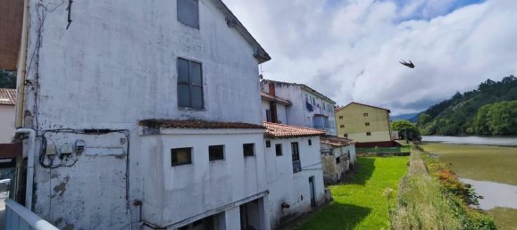 Bâtiment à Cantabria, Spain 582m² No. 140798 3