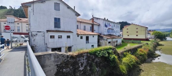 Bâtiment à Cantabria, Spain 582m² No. 140798 2