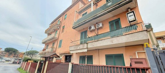 Apartamento de 2 habitaciónes en Rome, Italy No. 20586 2