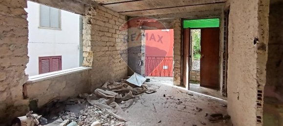 Casa de 5 divisões em Santi Cosma e Damiano, Italy N.º 70491 9