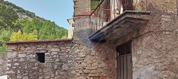 Casa de 5 divisões em Santi Cosma e Damiano, Italy N.º 70491 2