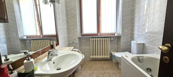 4 bedrooms Villa in San Vittore Olona, Italy No. 362734 10