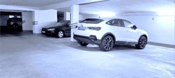  موقف سيارات في Monchengladbach, Germany رقم 305118 7