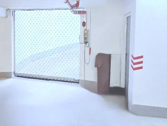  موقف سيارات في Monchengladbach, Germany رقم 305118