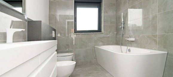 Casa de 5 habitaciónes en Lichtenfels, Germany No. 130603 17