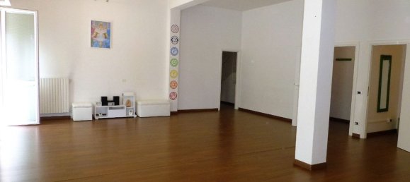 Gewerbliche Immobilie in Comacchio, Italy 120m², Nr. 292995 14