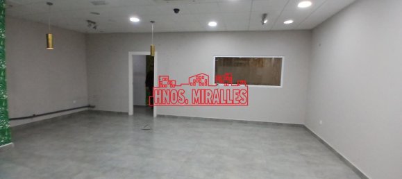 69m² Commercial property in Novelda, Spain No. 150350 4