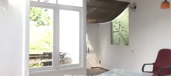 Villa de 2 dormitorios en Tay Ho, Vietnam No. 1018 9