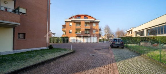 2 bedrooms Penthouse in Parma, Italy No. 228849 36