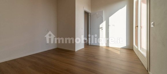 2 bedrooms Penthouse in Parma, Italy No. 228849 16