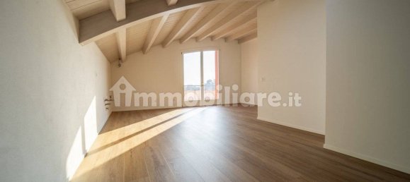 2 bedrooms Penthouse in Parma, Italy No. 228849 7