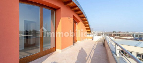 2 bedrooms Penthouse in Parma, Italy No. 228849 27