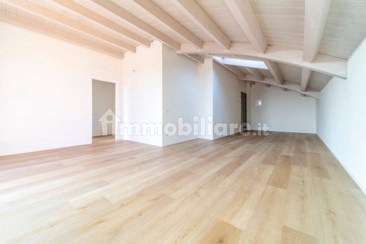 2 bedrooms Penthouse in Parma, Italy No. 228849