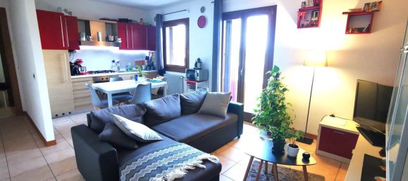 3 rooms Apartment in Pordenone, Italy No. 14233 2