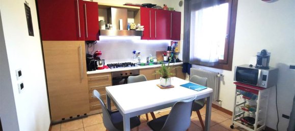3 rooms Apartment in Pordenone, Italy No. 14233 3