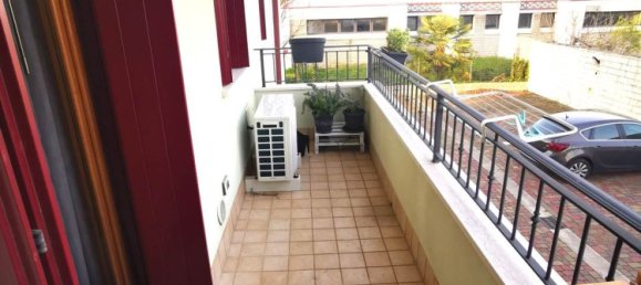 3 rooms Apartment in Pordenone, Italy No. 14233 4