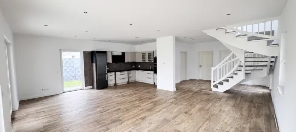 Casa T4 em North Rhine-Westphalia, Germany N.º 336375 4