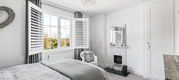 3 bedrooms House in Potters Bar, United Kingdom No. 6542 9